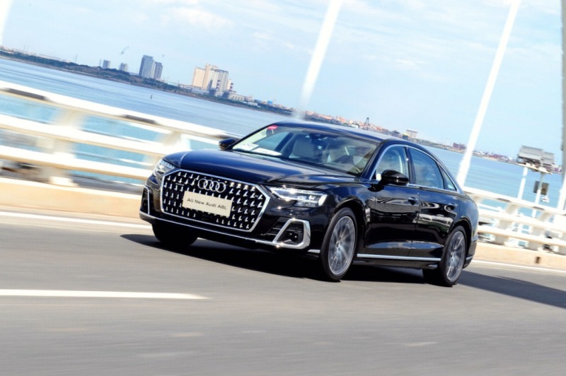 中期改款奥迪a8l有点老气,但也挺好96