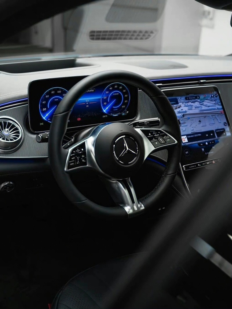 梅赛德斯奔驰 e级中型电动车 eqe上市