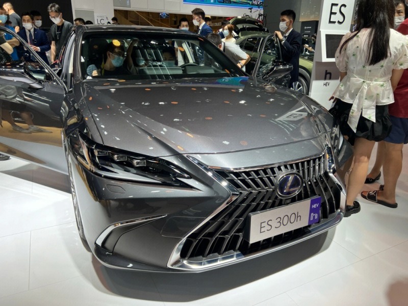 绝美流光金属7815雷克萨斯 es300h