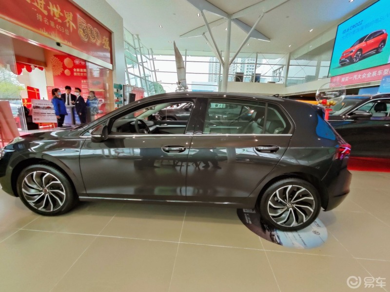 数字座舱6215高尔夫23款pro280tsi南宁落地15.5万元