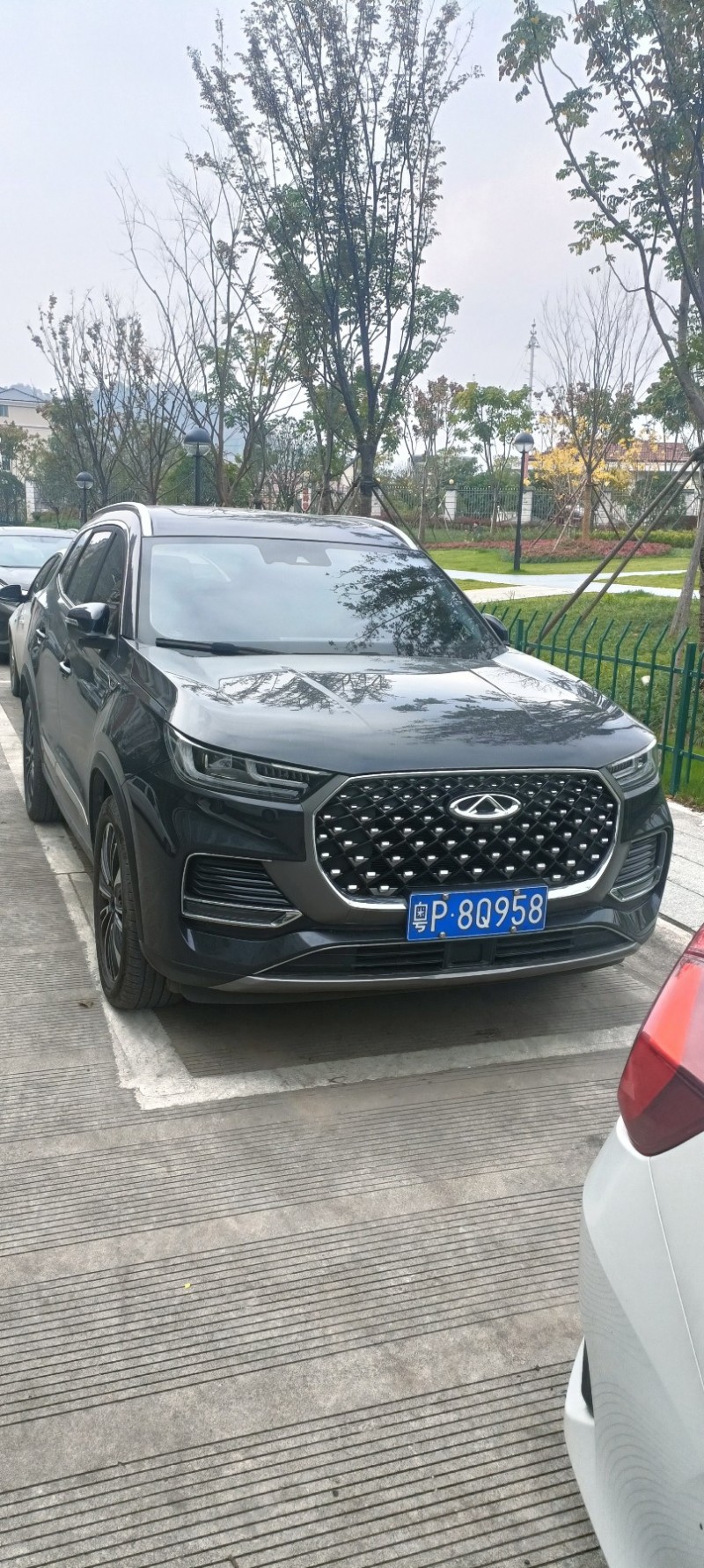 出售22年上牌瑞虎8plus鲲鹏豪享版