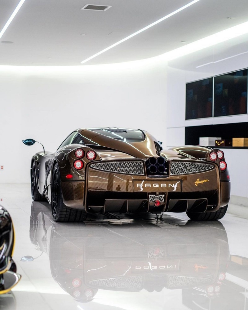 全球唯一爱马仕帕加尼huayra