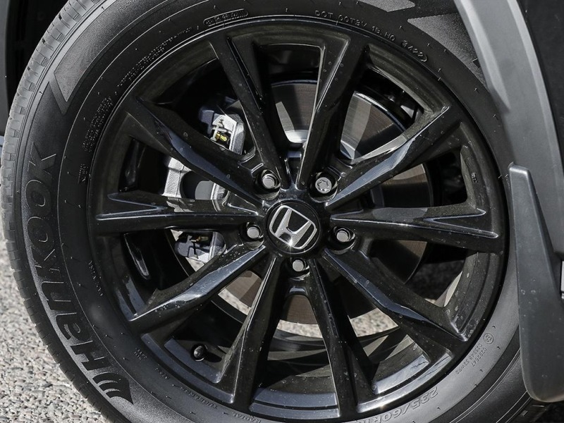 本田crv黑武士给人眼前一亮的设计风格