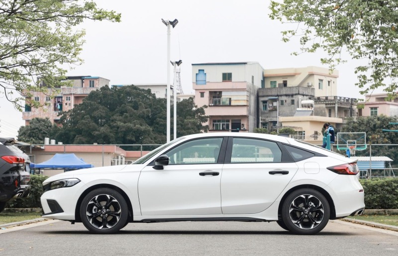 新思域两厢版上市