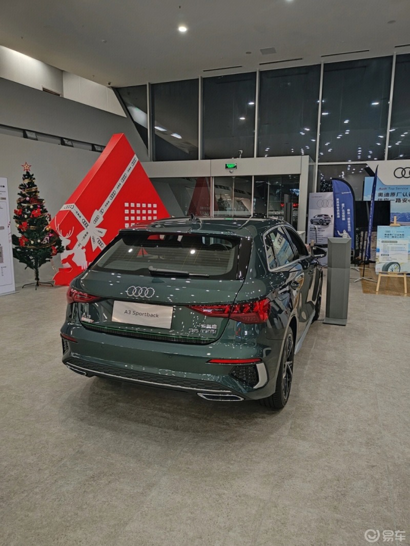 奥迪a3两厢哥特蓝绿,太爱了150606030303