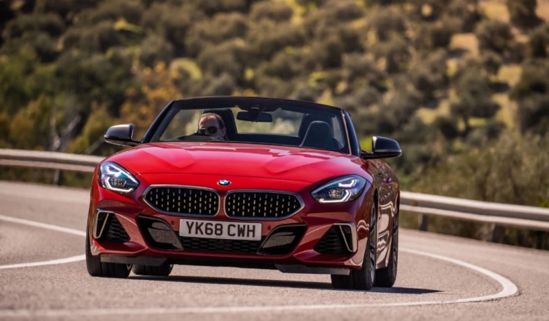 宝马z4:软顶敞篷