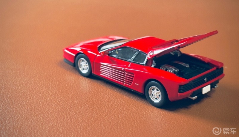 多美卡 tomica tlv testarossa