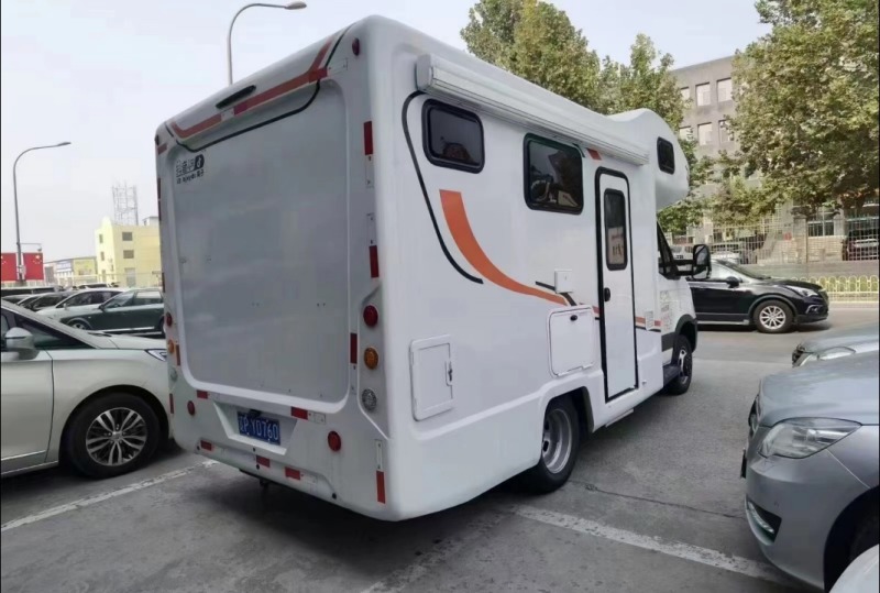 房车里过大年之依维柯改装房车