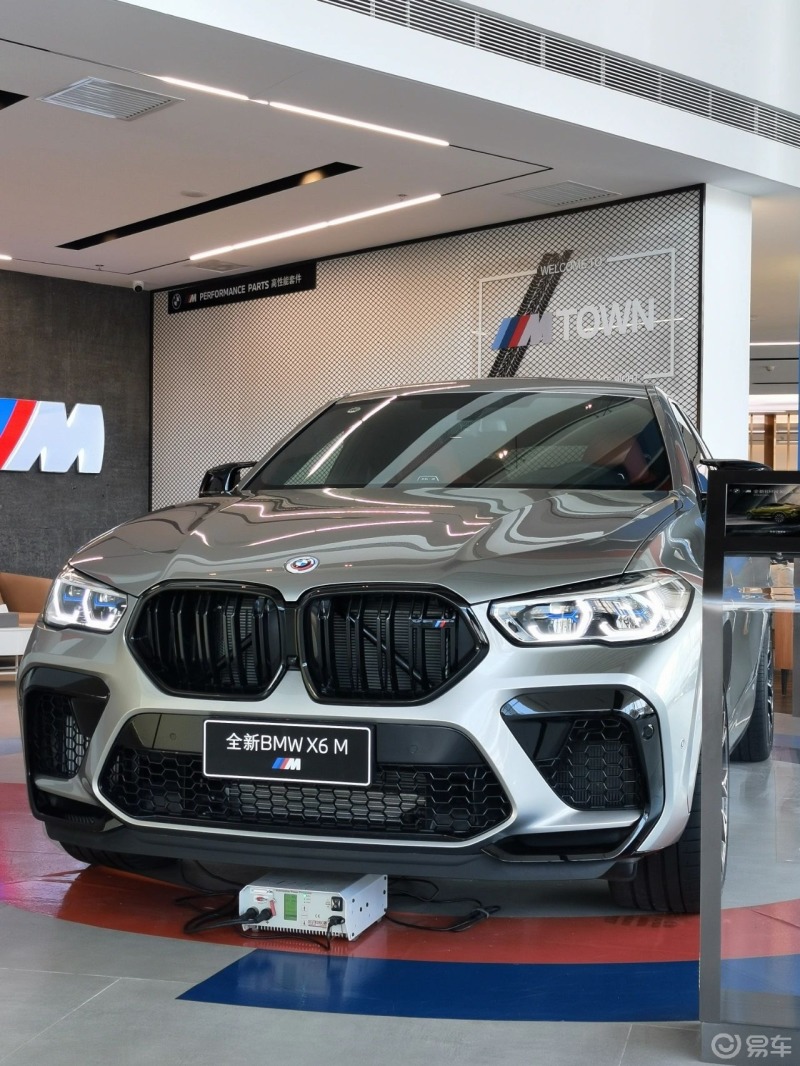 多个m多50万90宝马x6,x6m哪款强