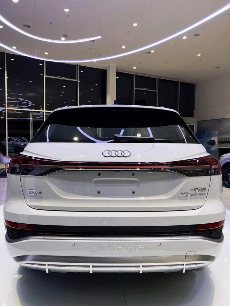 相信我!白色奥迪q4真的很绝07