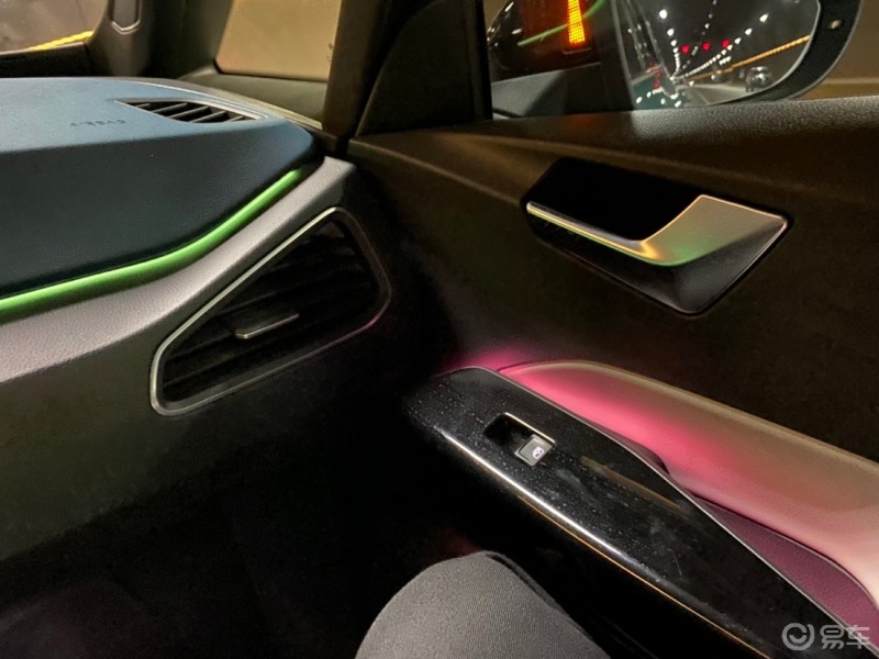 id3的30色氛围灯,让我康康有多美99_大众id.3社区_易车社区