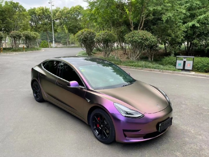 当前位置:>易车>社区>model3社区>model3改色亚面钻石酱紫拼锦绣灰>