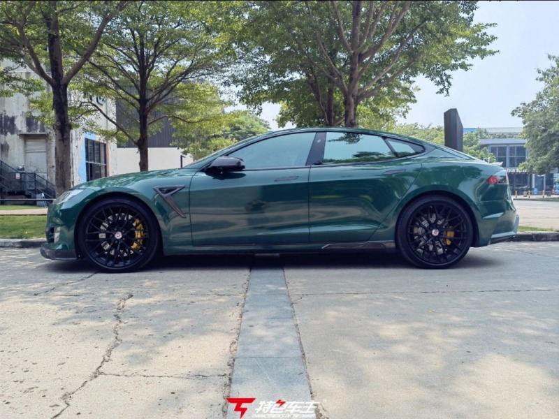 当前位置:>易车>社区>models社区>特斯拉models改色液态金属铜绿>