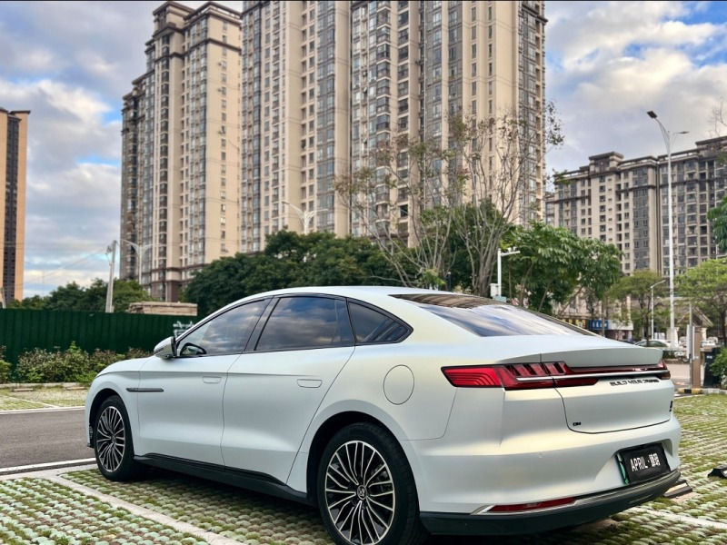 BYD汉dm钻石白魅蓝_汉社区_易车社区