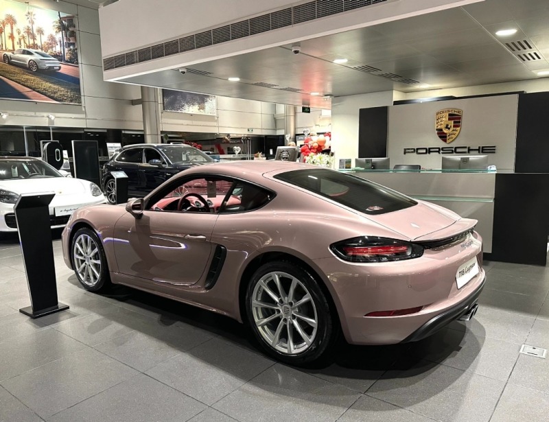 爆款保時捷冰莓粉718 cayman