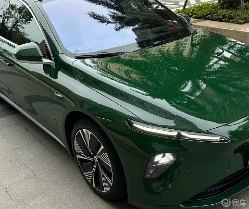 蔚来et7改色暗夜莫森绿9898