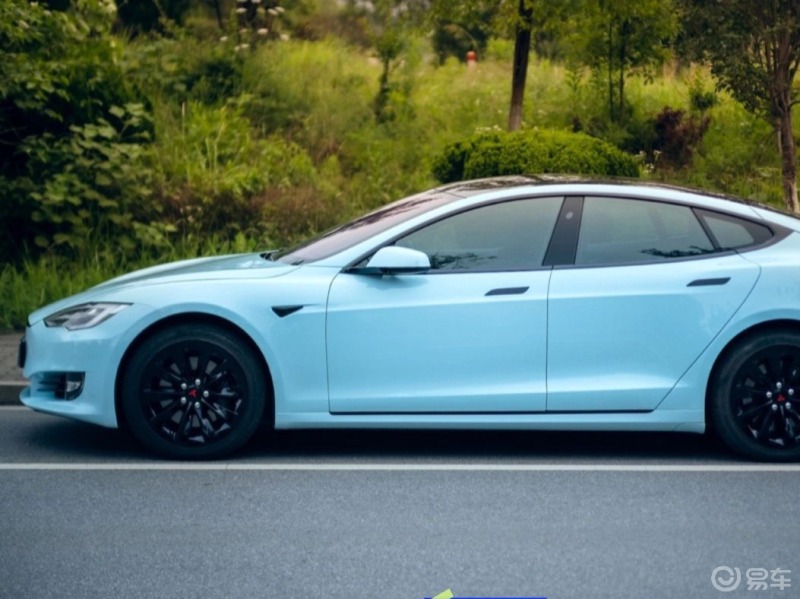 特斯拉model s改色陶瓷冰川蓝