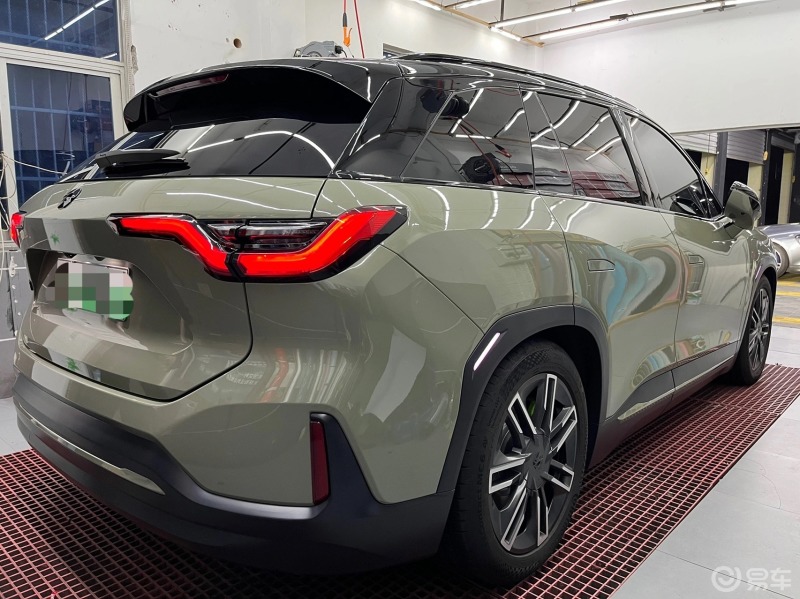 蔚来es6改色水晶卡其绿