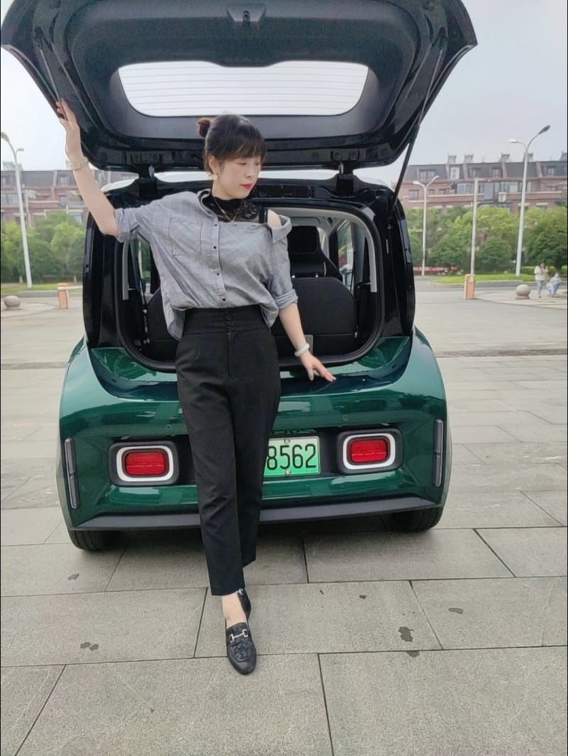 宝骏kiwi ev改色超闪绿