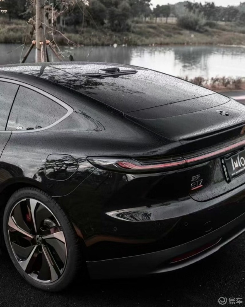 蔚来et7改色绸缎黑9797