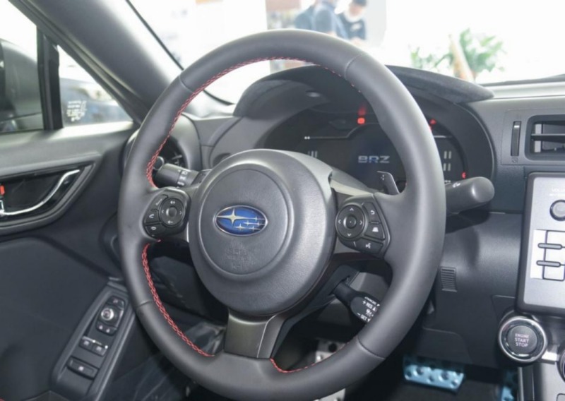 手动挡平民小跑带你看斯巴鲁brz