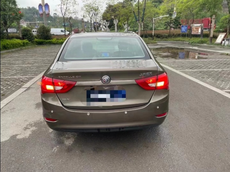 2017年别克英朗 手动挡 车况精品