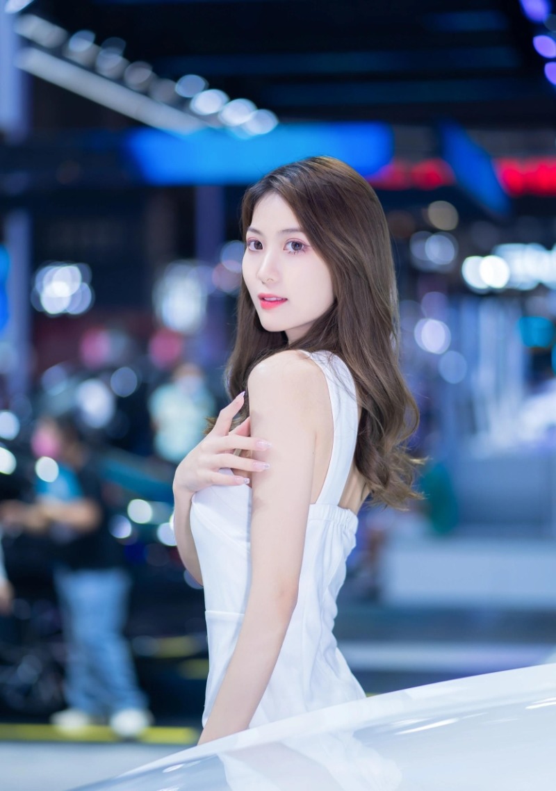美女车模忆心