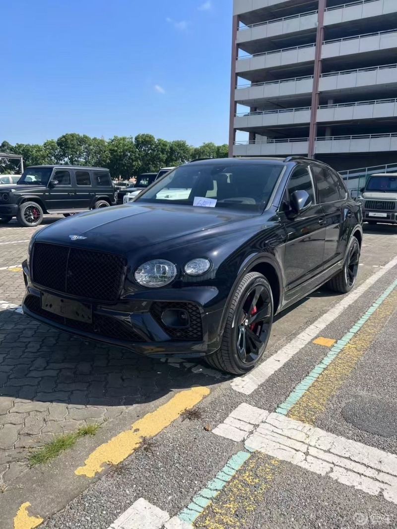 黑武士宾利添越suv高配置音响千里传音