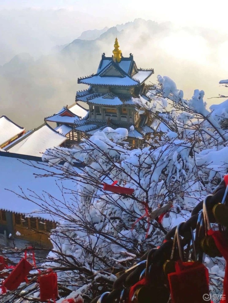 老君山风景区雪景图片