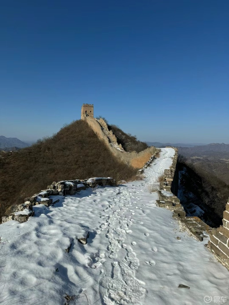 踏雪登长城,一睹长城内外的壮丽景色!