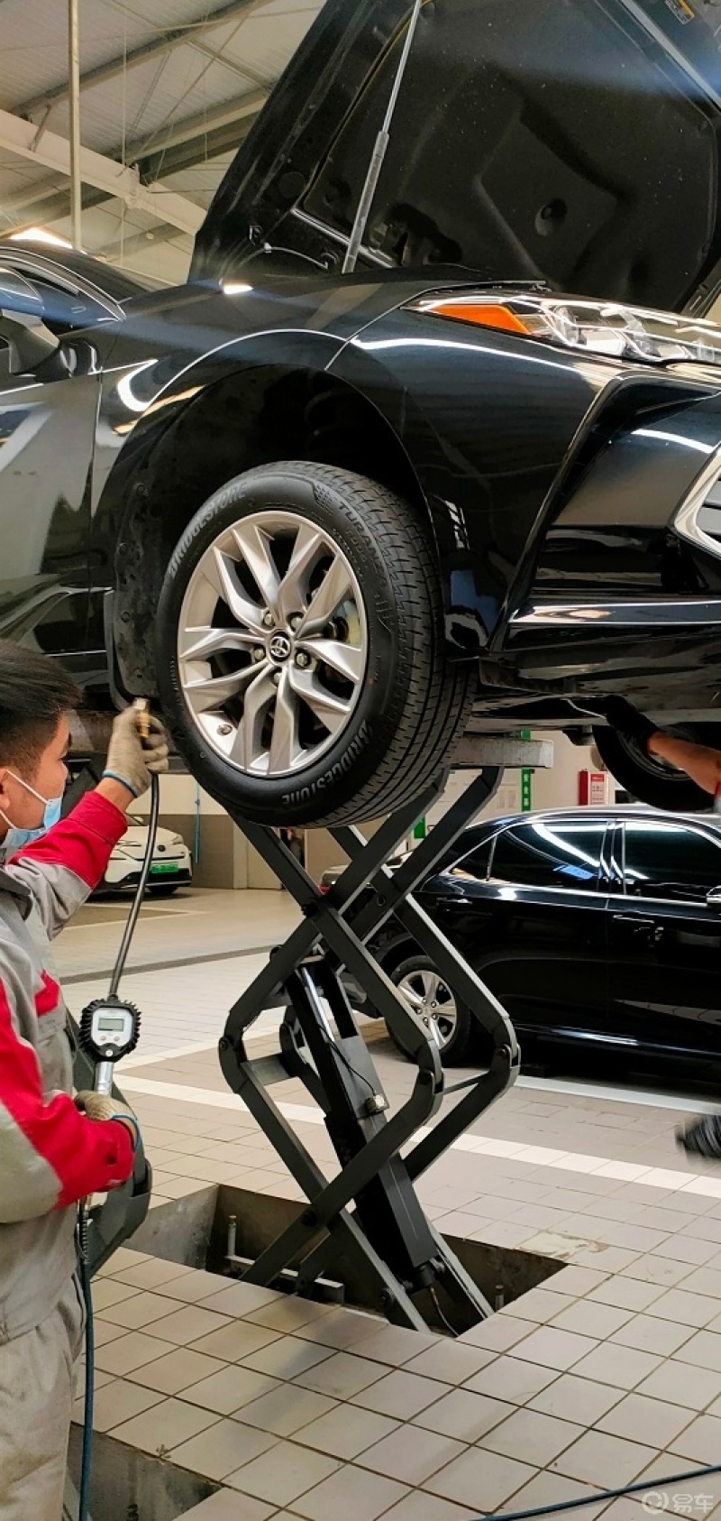 爱车亚洲龙的保养作业