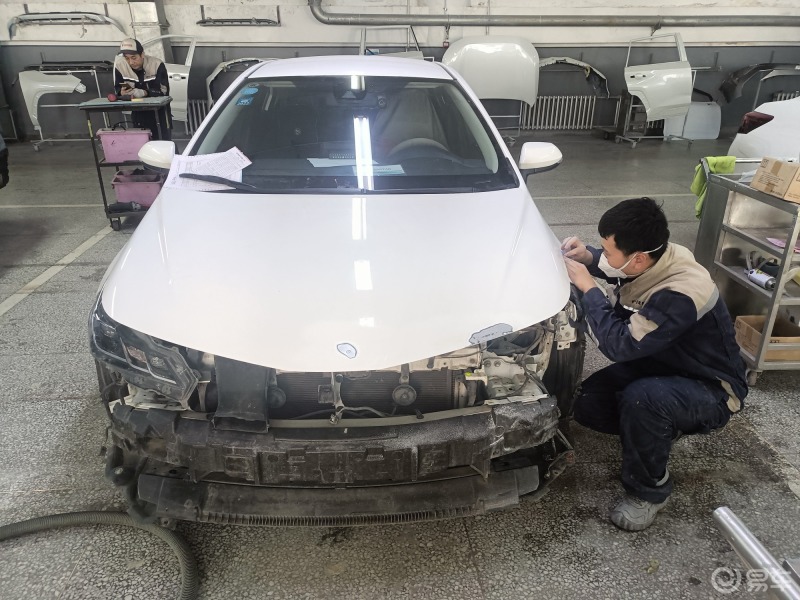 小卡的前保险杠凹陷修复记录下