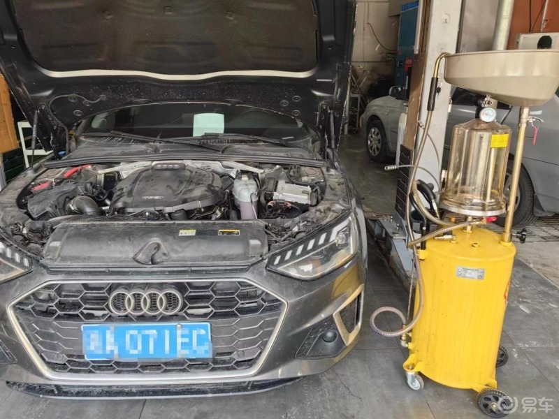 奥迪a4l换完新机油出来开心自驾游