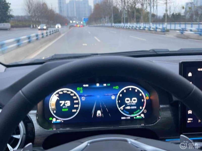 坦克400hi4-t开着真稳