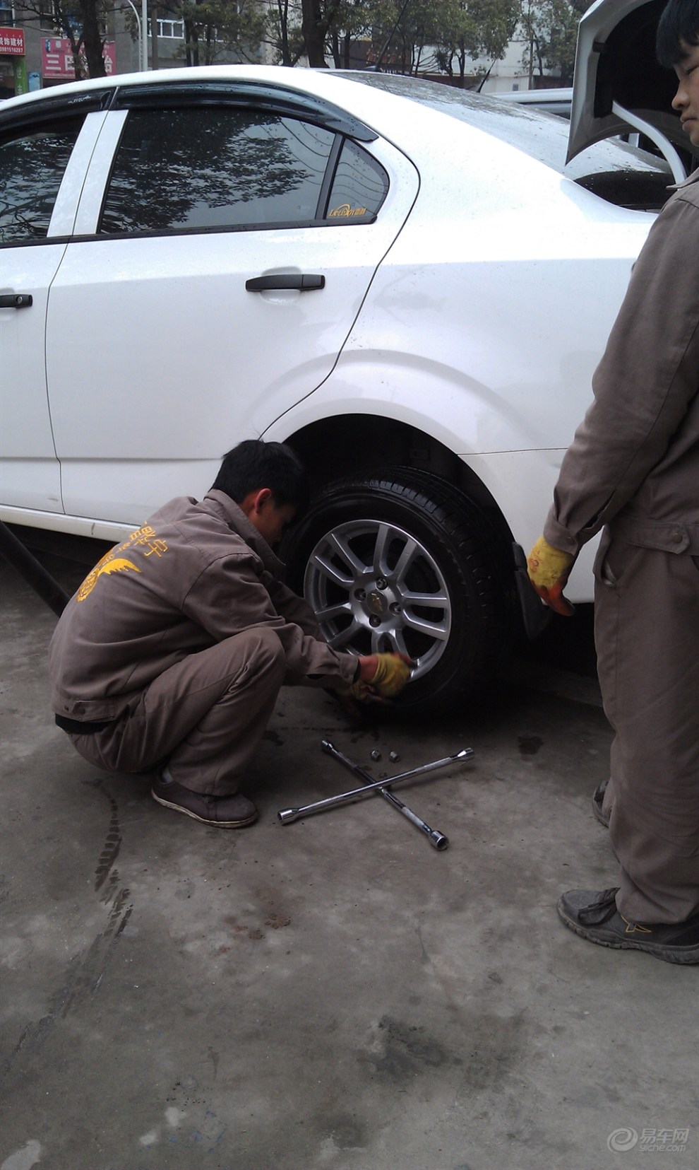 (大量高清图)轮胎被戳了,补胎全过程!完结篇