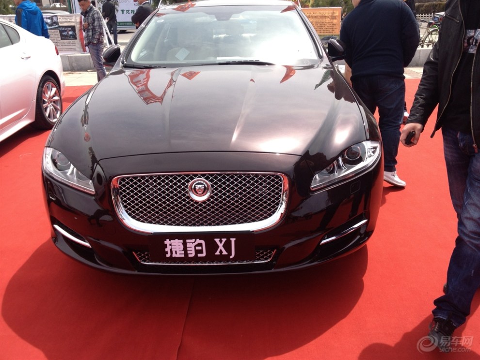 带大家体验第八届葫芦岛春季车展{有车模呦,哈哈}