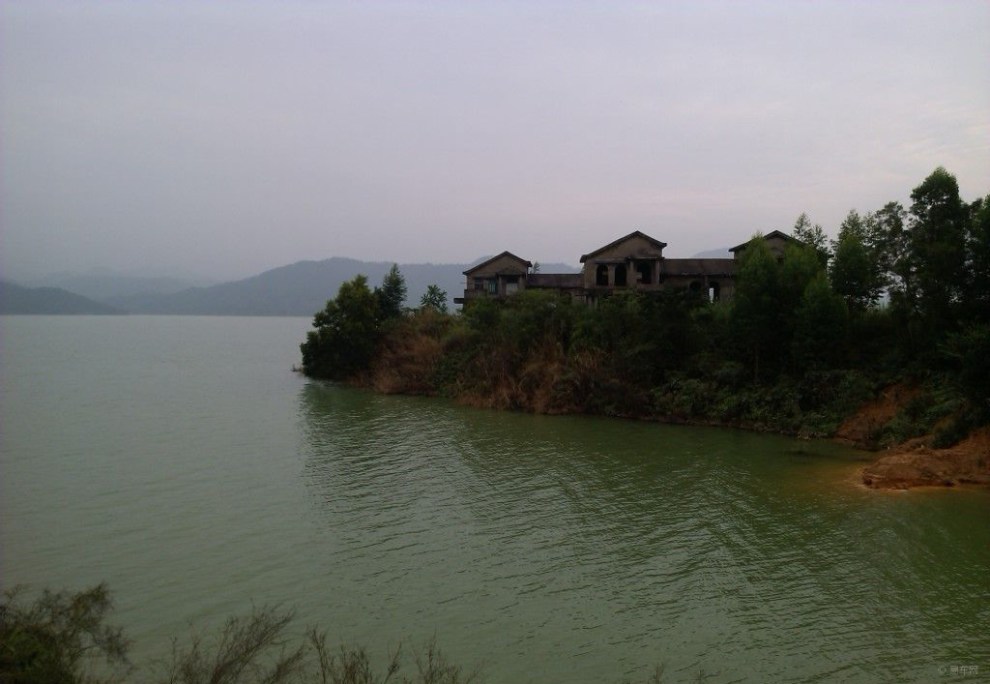 角洞水库越野一族h9天然试驾场·垂钓渔友情·水深鱼肥林海听风