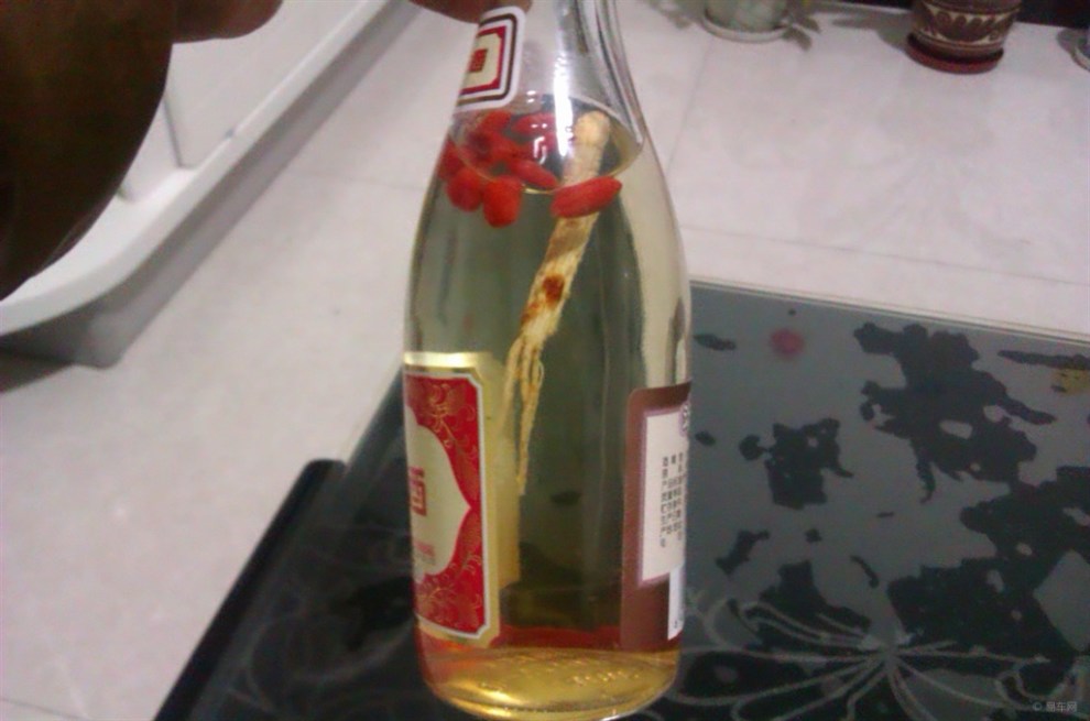 【原创首发帖】自己弄的东北人参枸杞泡药酒