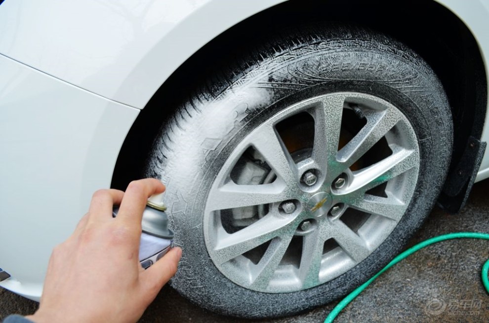 【古都城堡原创】给我家大宝大扫除之清理内部 轮胎