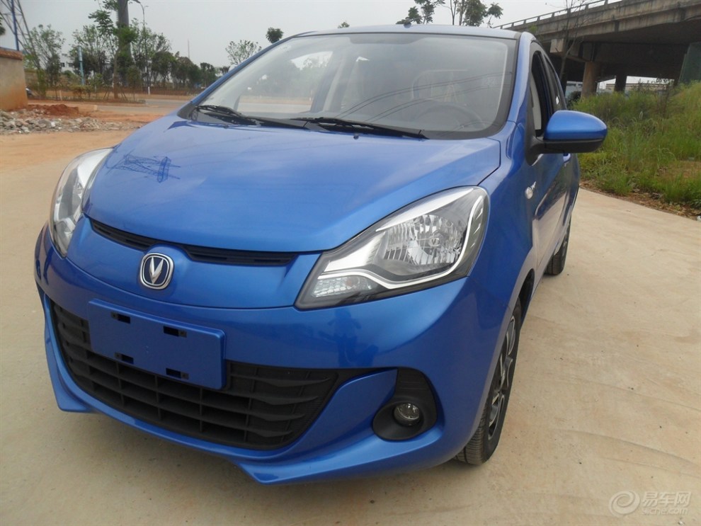 新奔奔闪电蓝提车作业!分享海量大图!