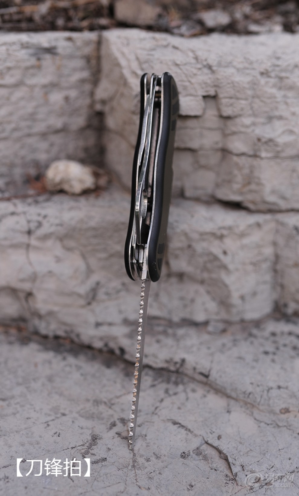 【刀锋拍·户外怪兵器2】瑞士军刀:德军版