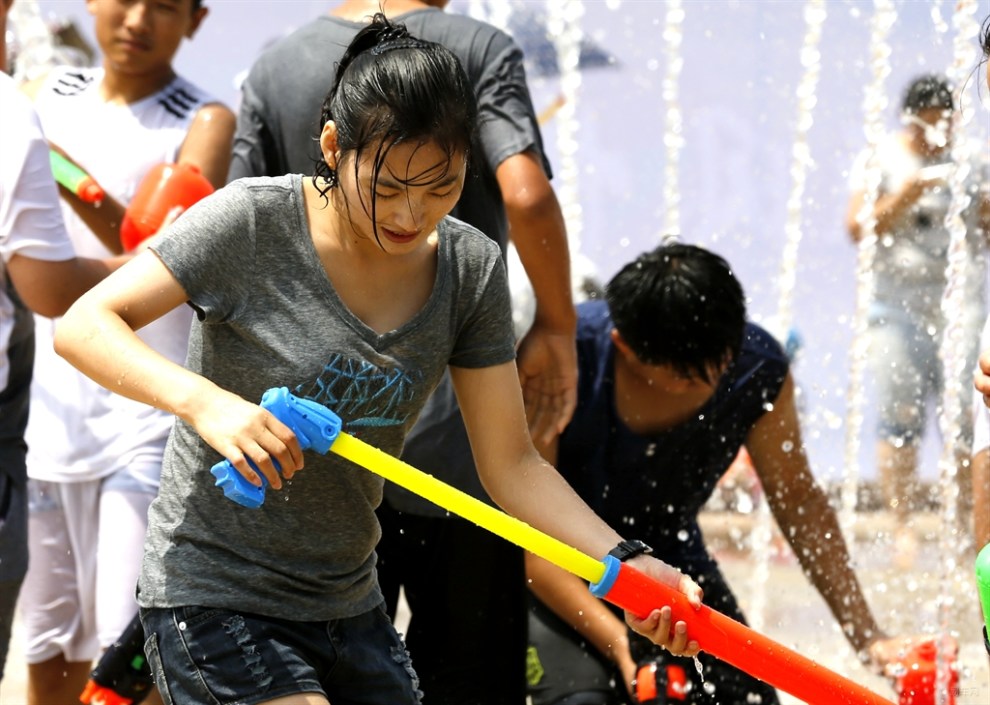【魅力佳人】第五季 美女嬉水也疯狂