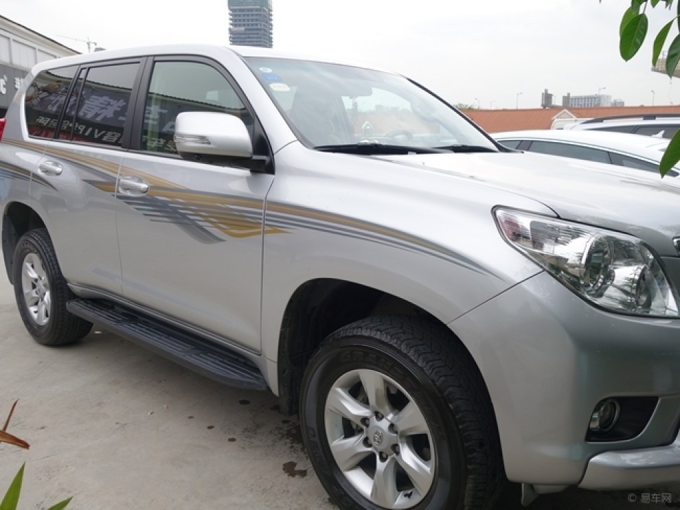 银色普拉多霸道镀膜精洗之旅走起了