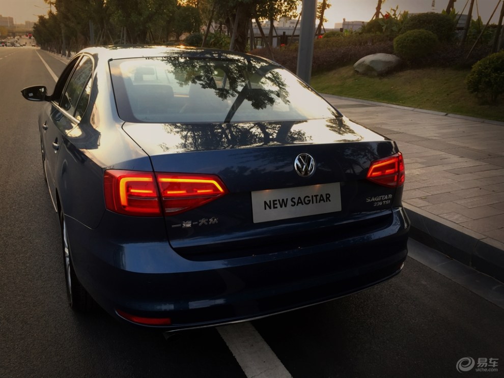 迟到的作业,孔雀蓝230tsi全新速腾,有你很满意