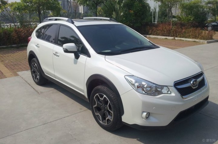 珠海斯巴鲁xv车友提车作业,白色2014款精英导航版,求认证