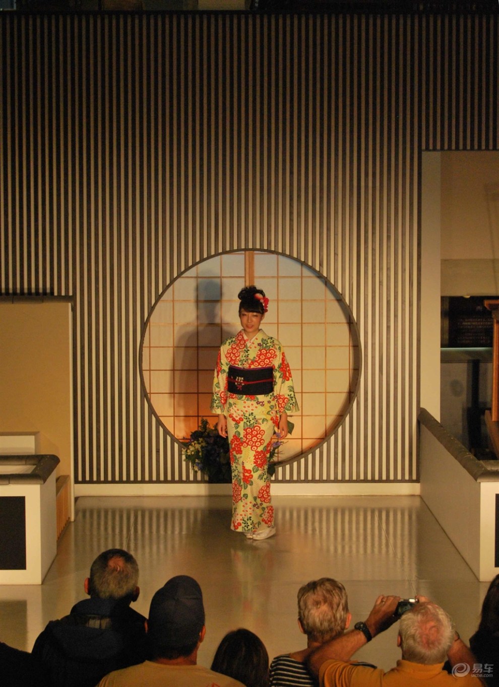 日本旅游——西阵织会馆的和服秀