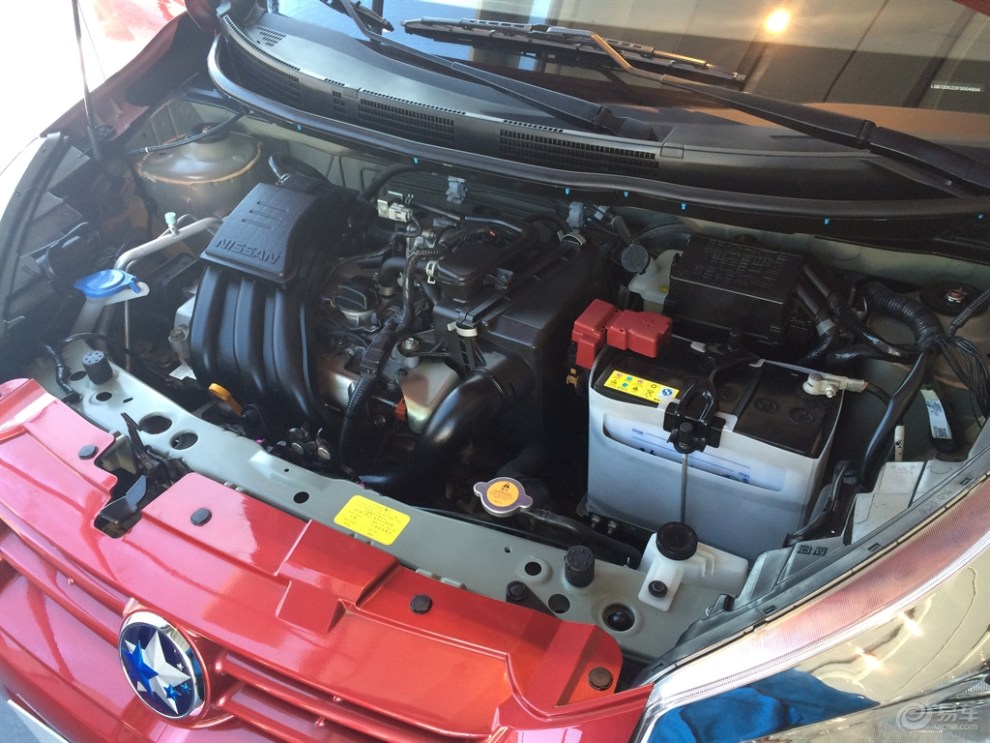 """"启辰r30,多彩生活,触手可及