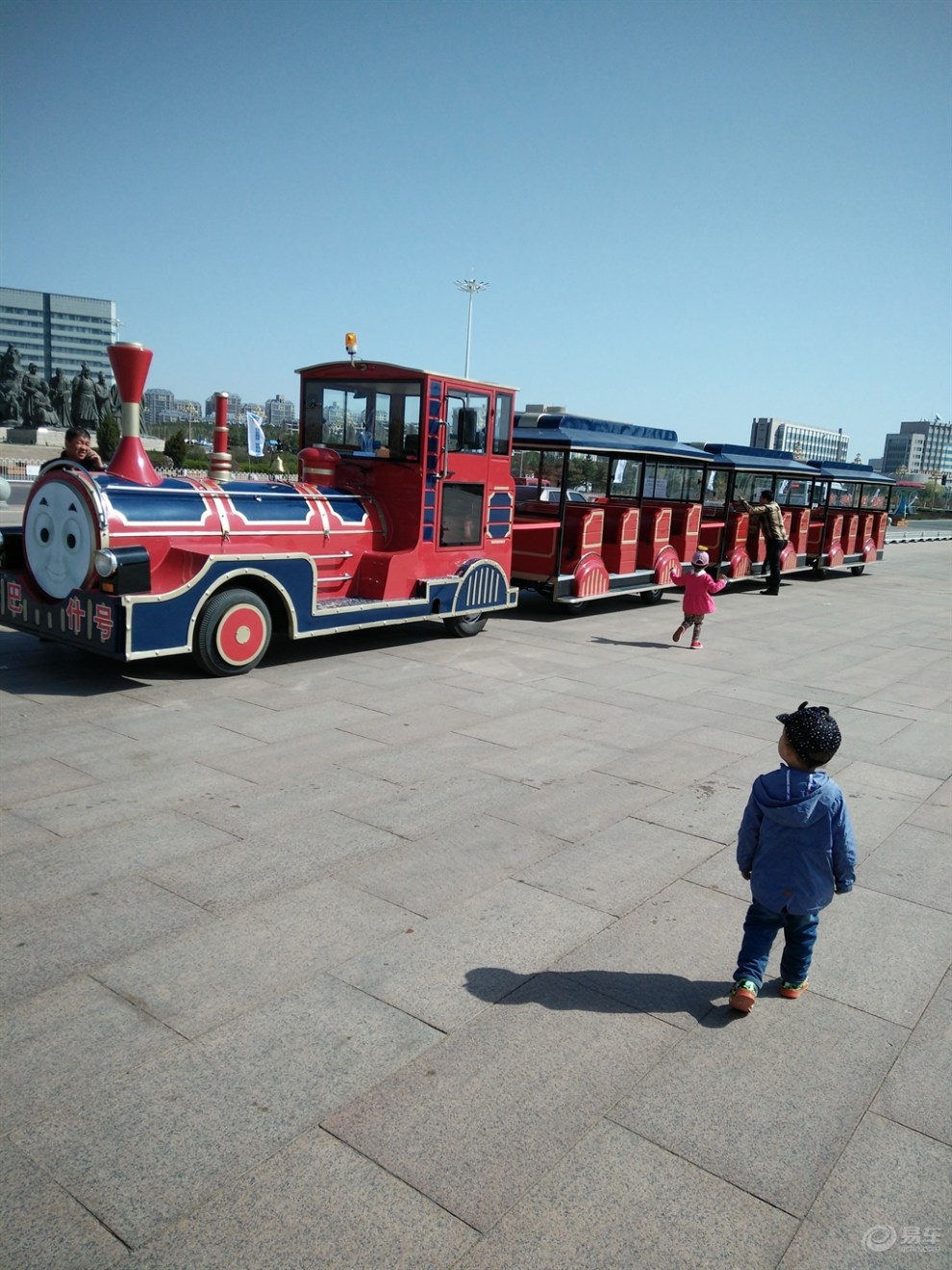 "康巴什号"小火车