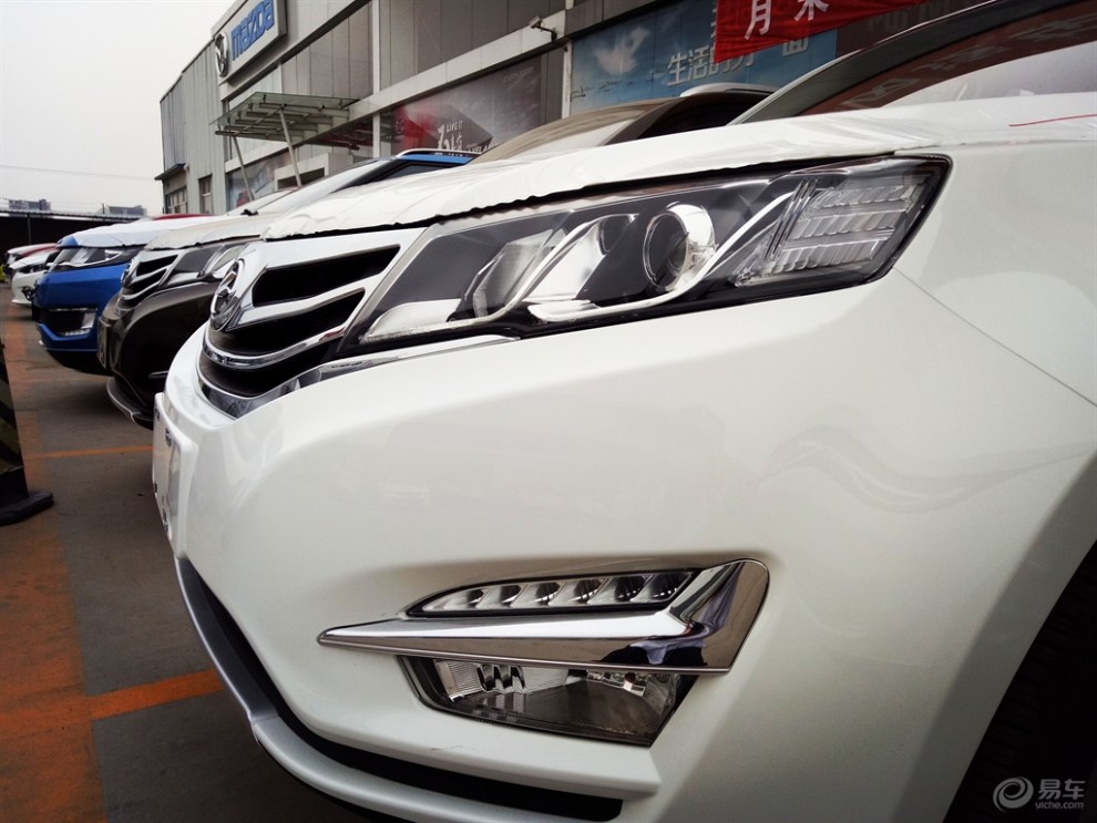 提一台白色陆风x5p