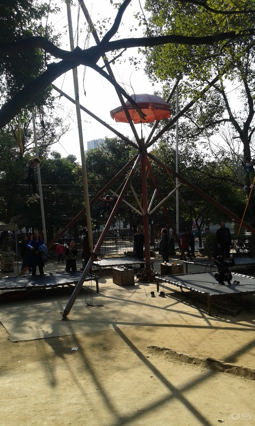 公园里的娱乐设施